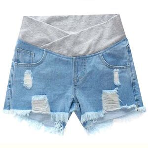 Bold oversized low rise denim shorts